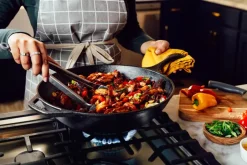 Lodge Cast Iron Chef Wokpande* Wokpander