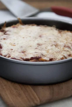 Charcoal companion Deep-pan Pizzapande* Bageforme|Øvrigt Køkkengrej
