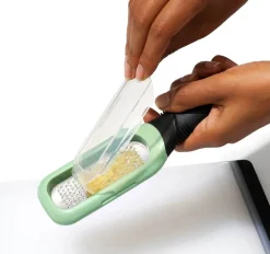 OXO Good Grips Rivejern* Snitte- Og Rivejern