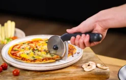 Zyliss Pizzaskærer* Pizza- Og Pastaudstyr