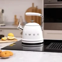 Smeg 50's Style Fløjtekedel* Kedler